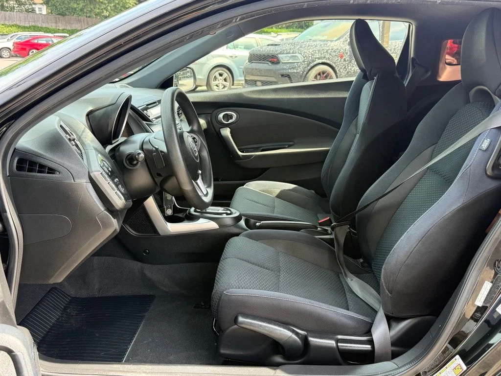 Used 2015  Honda Base image 21