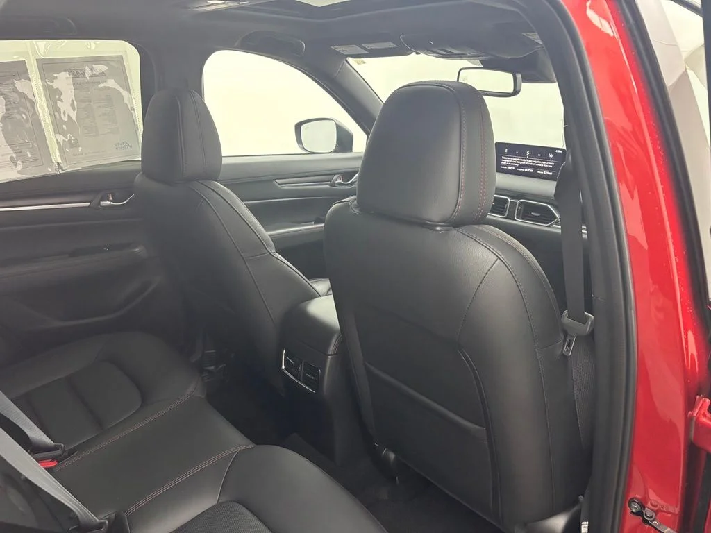 Used 2023 Red Mazda 2.5 Turbo image 41