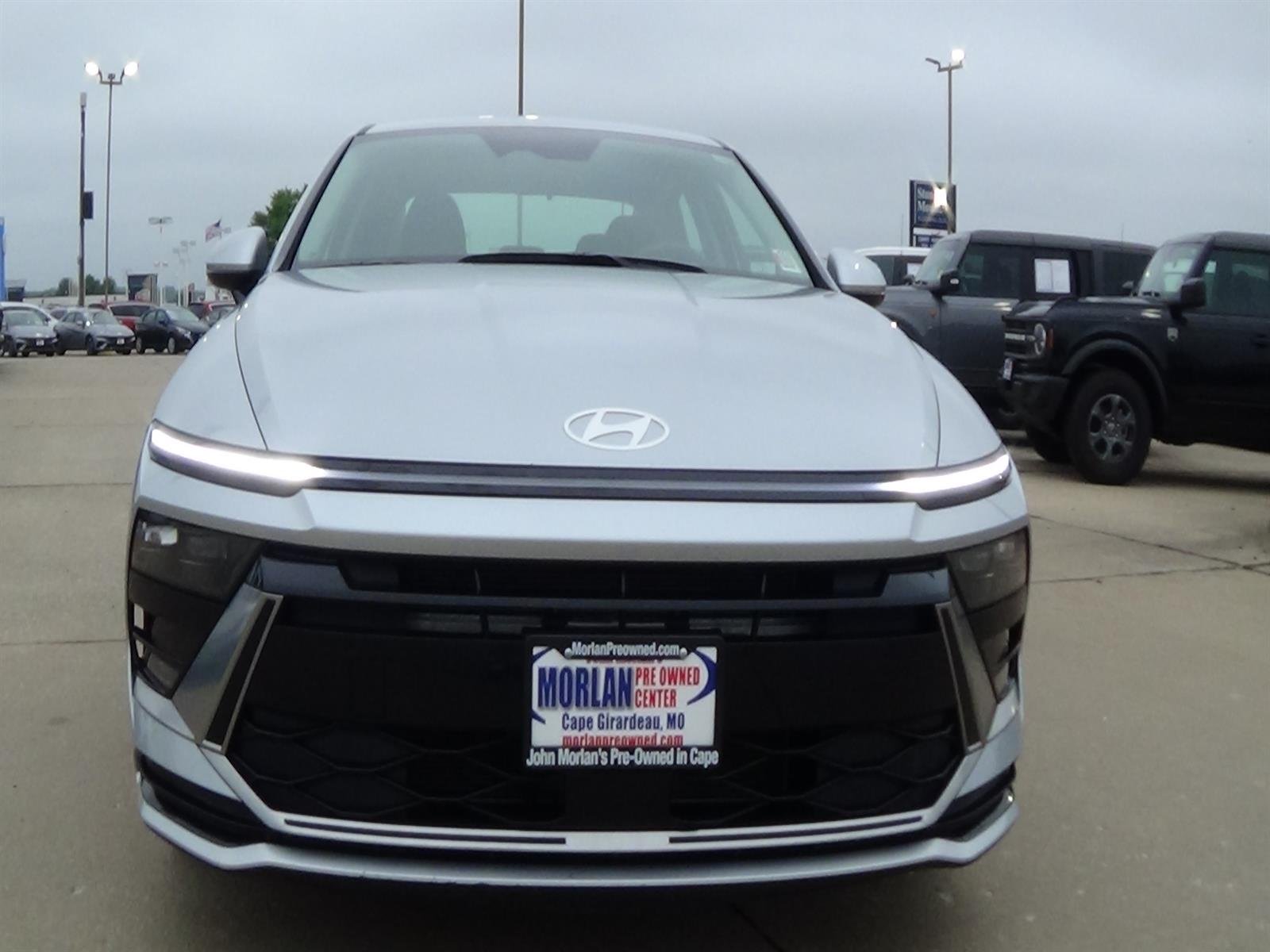 Certified Used 2025 Aero Silver Metallic (t4a) Hyundai SEL image 3