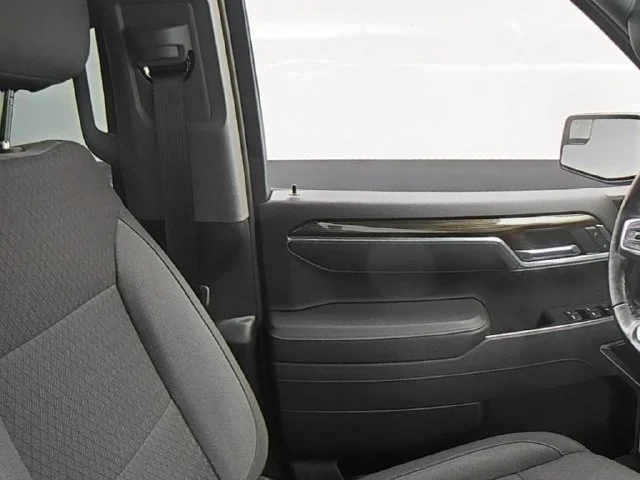 Used 2026 White Chevrolet RST image 34