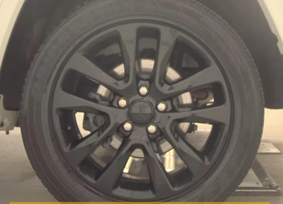 Used 2020 White Jeep Altitude image 21