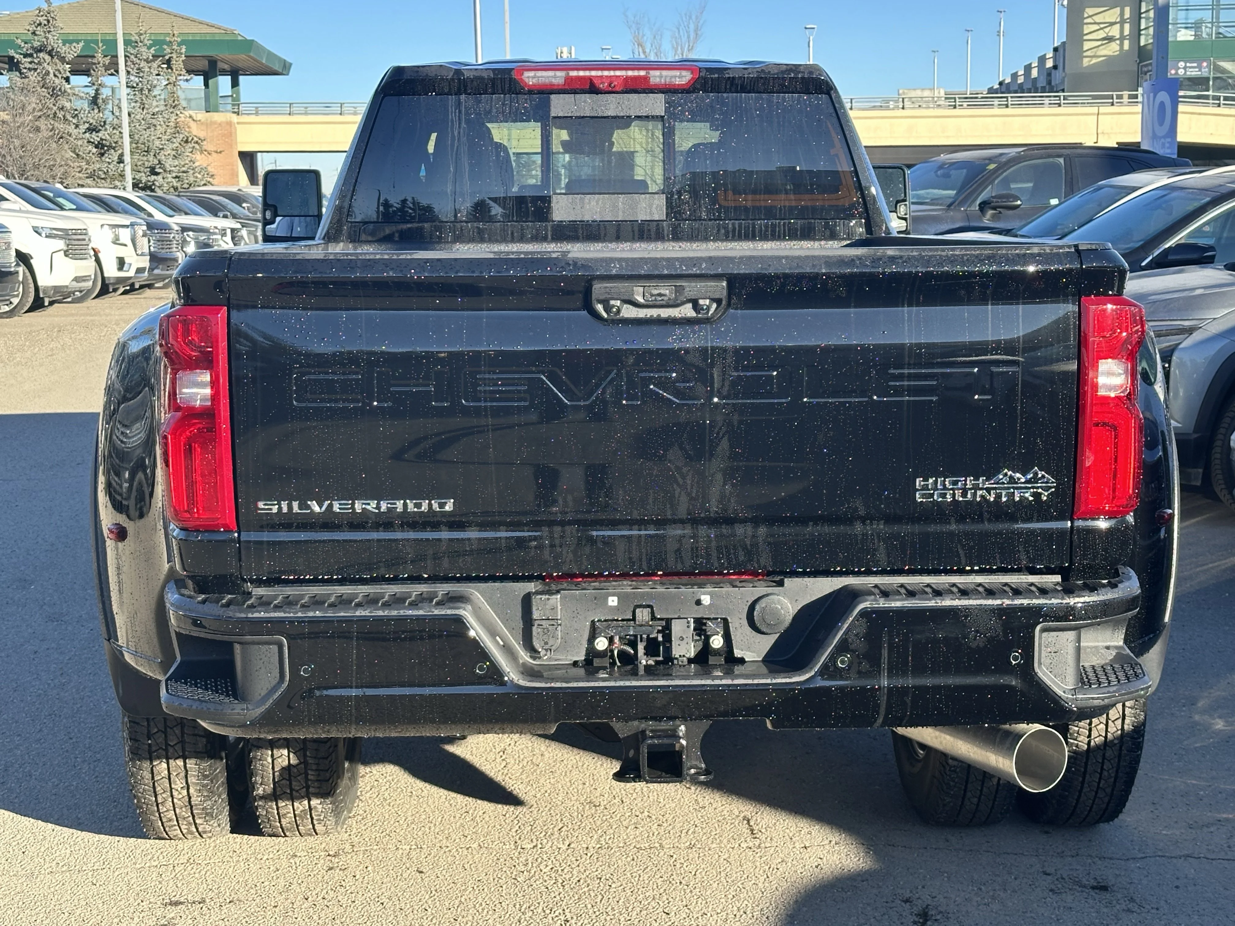New 2026 Black Chevrolet High Country image 5