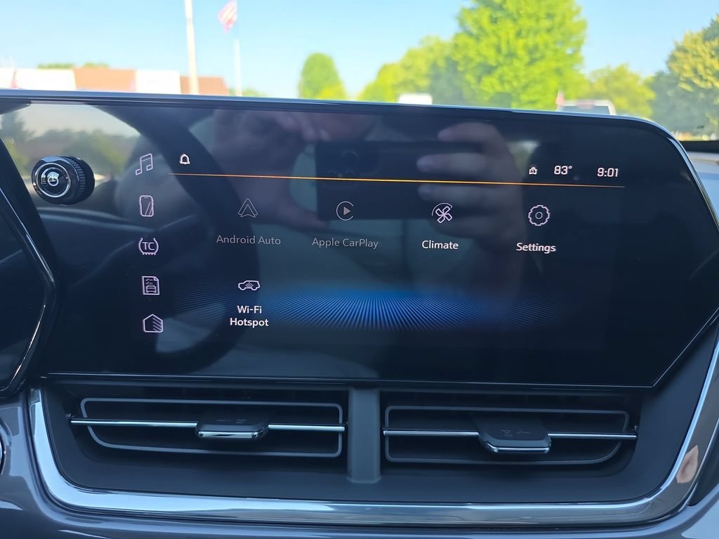 New 2026 Mosaic Black Metallic Chevrolet ACTIV image 18