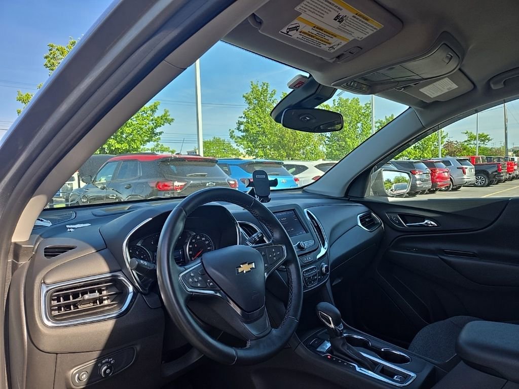 Used 2024 Sterling Gray Metallic Chevrolet LT image 3