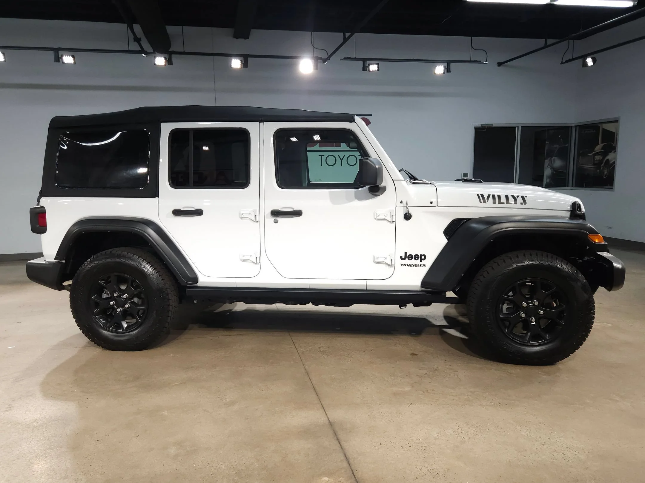 Used 2022 Bright White Clearcoat Jeep Unlimited Willys Sport image 8