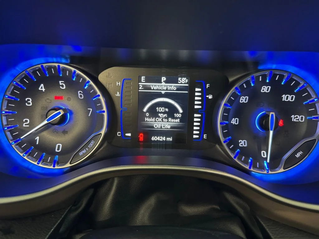 Used 2023 White Chrysler LX image 20