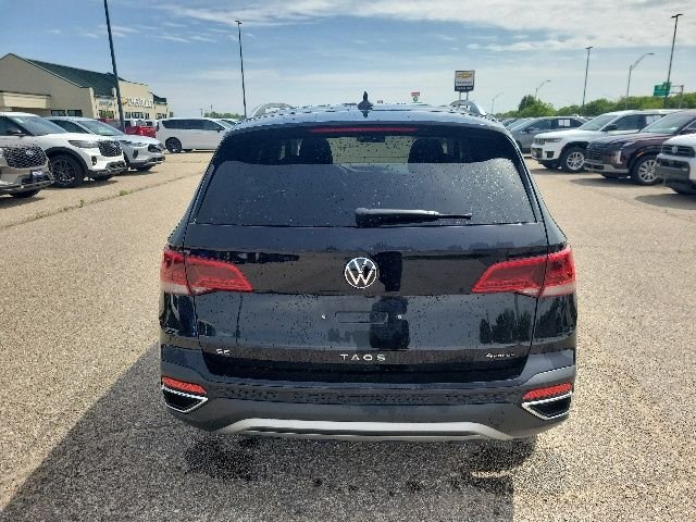 Used 2023 Black Volkswagen 1.5T SE image 20