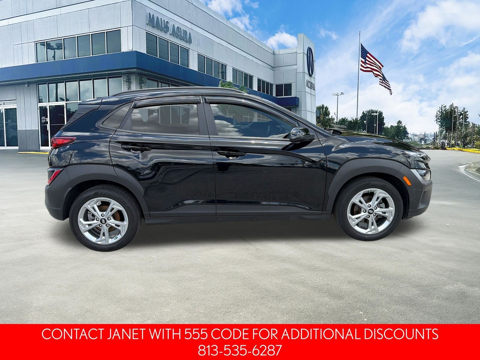 Used 2023 Abyss Black Hyundai SEL image 3