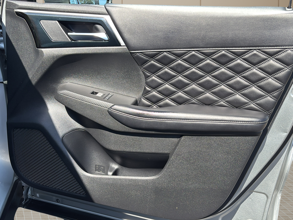 2022 Mitsubishi Outlander SEL Special Edition - Photo 37