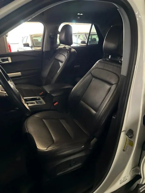 Used 2023 White Ford XLT image 5