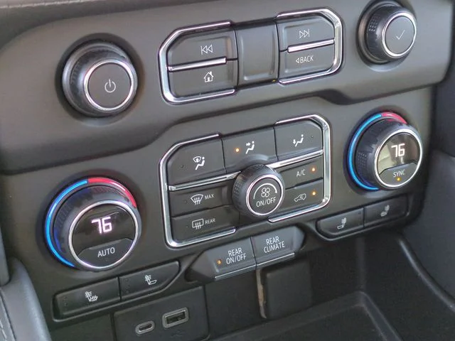 Used 2021 Black Chevrolet LT image 19