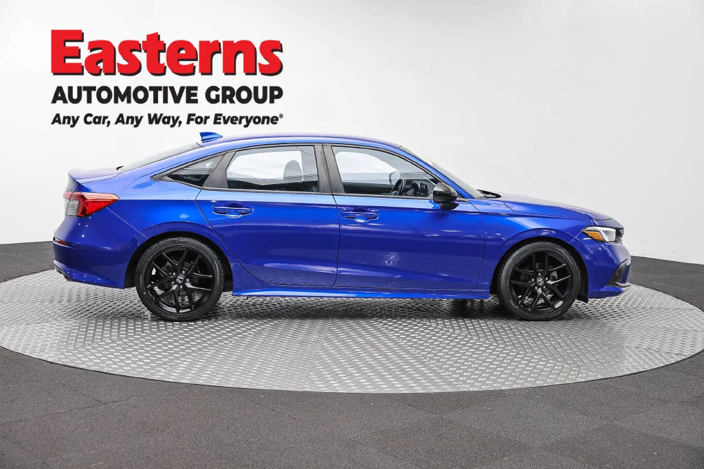 Used 2022 Blue Honda Sport image 4