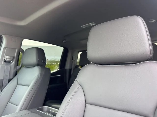 New 2026 White Chevrolet LT image 17