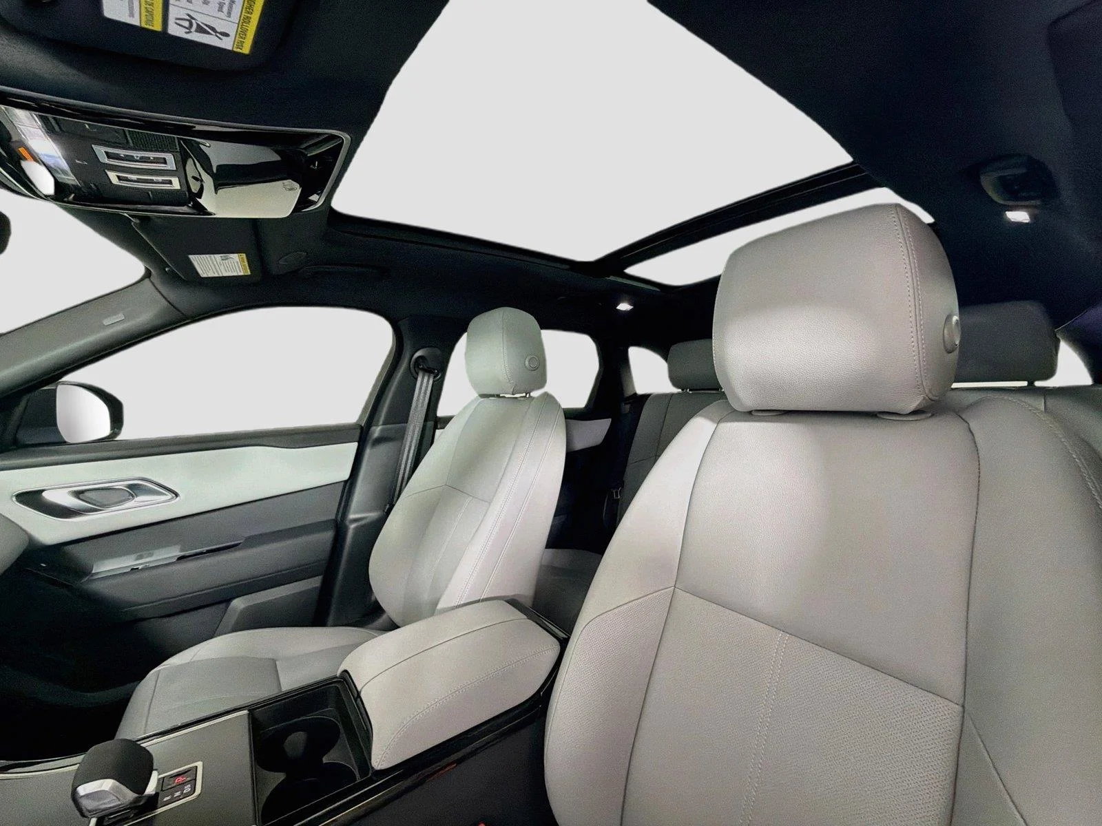 2026 Land Rover Range Rover Velar S - Photo 22
