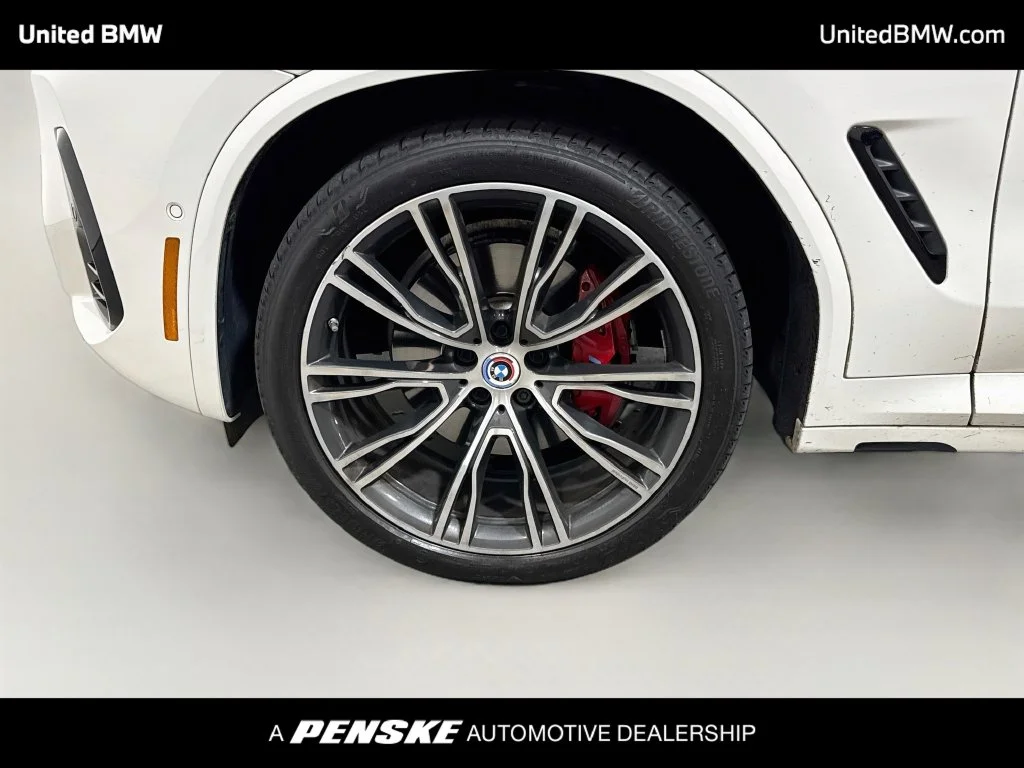 Used 2023 Alpine White BMW M40i image 9