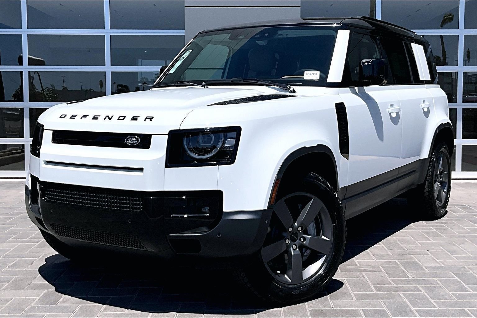 New 2026 Fuji White LAND ROVER S image 1