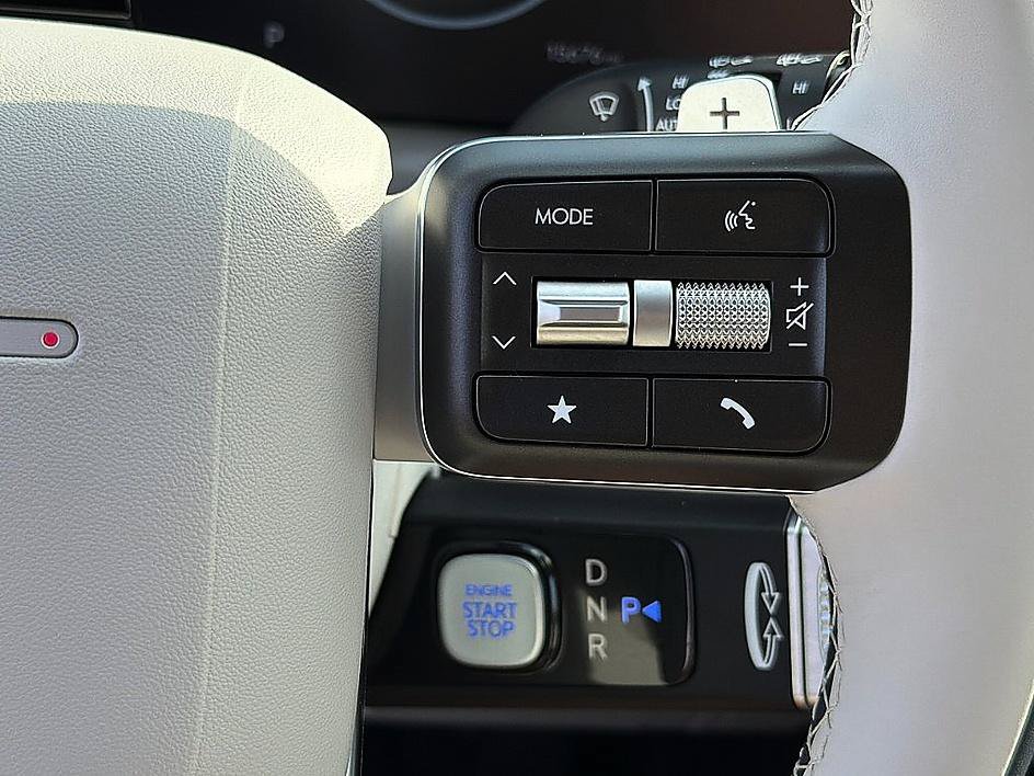 Used 2026 Creamy White Pearl Hyundai Calligraphy image 18