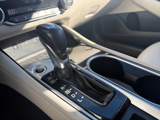Used 2023 White Nissan 2.5 SL image 23
