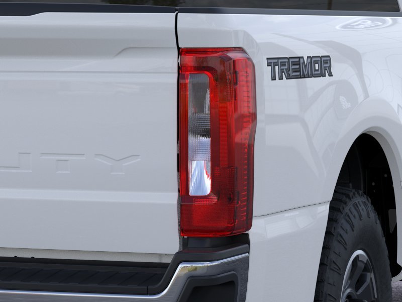 New 2026 Oxford White Ford F-250® XLT image 21