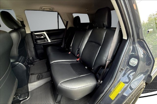 Used 2024  Toyota SR5 image 24