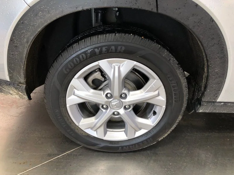 Used 2024  Honda LX image 9