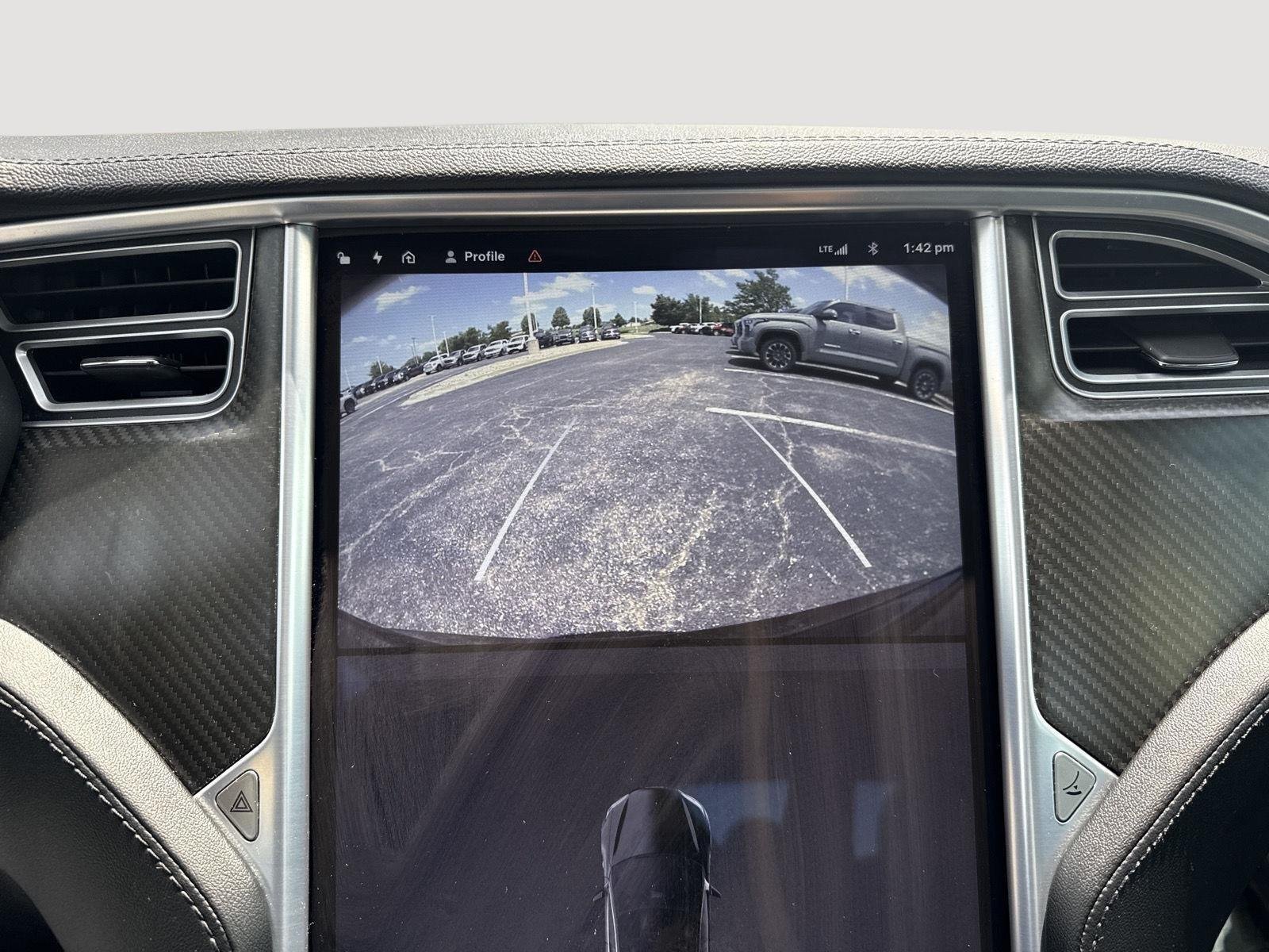 Used 2014 Black Tesla 85 image 19