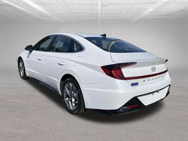 Used 2022 Gray Hyundai SEL image 25