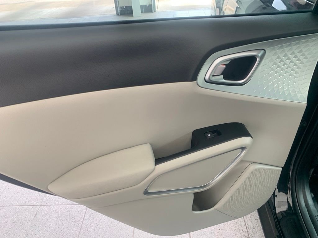 Used 2025 Black Kia LX image 13