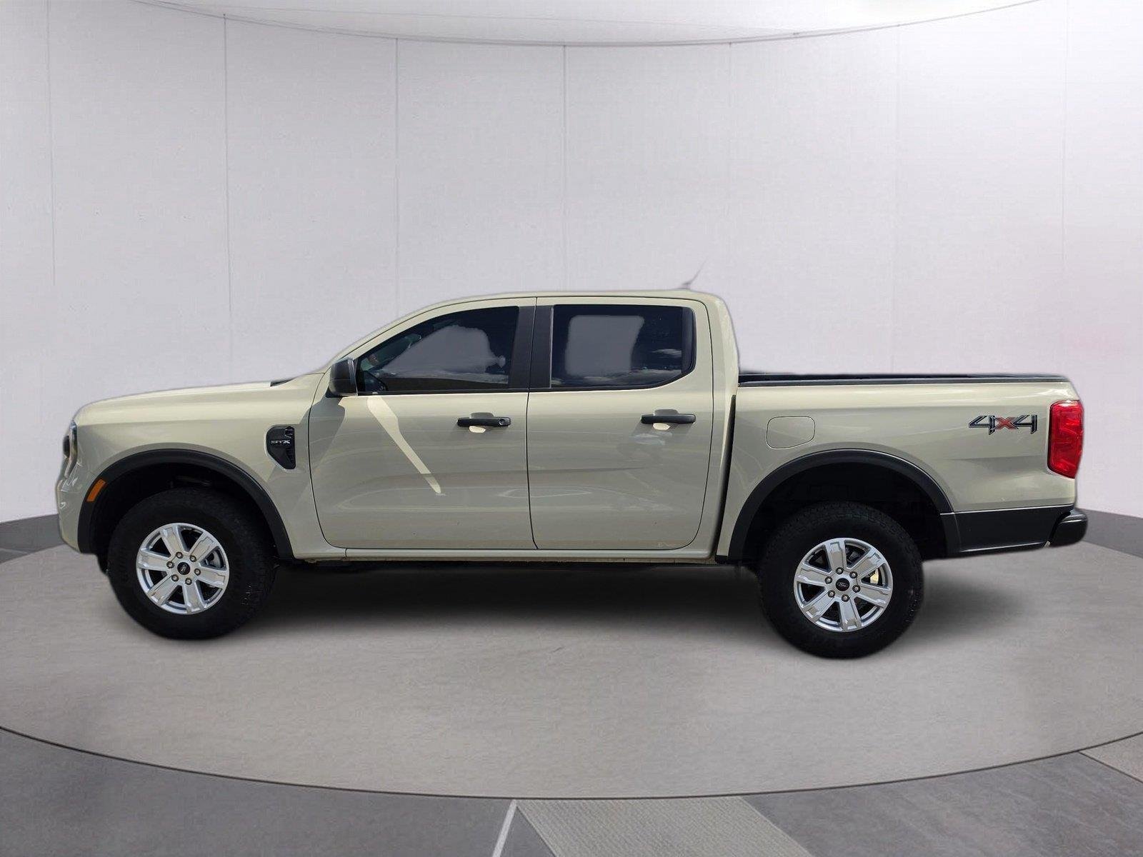 Used 2025 Desert Sand Ford XL image 2