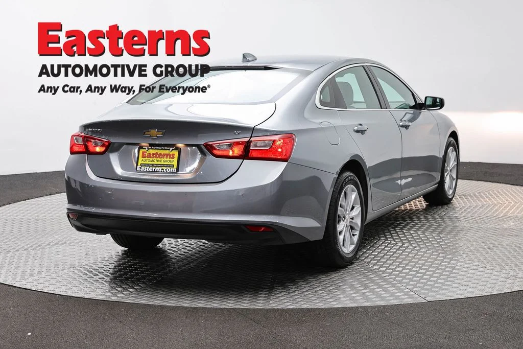 Used 2024 Gray Chevrolet LT image 5