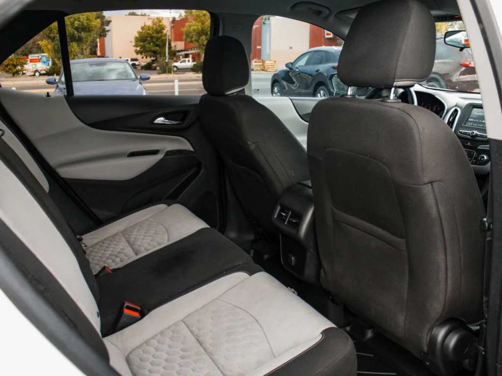 Used 2018 Iridescent Pearl Tricoat Chevrolet LT image 26