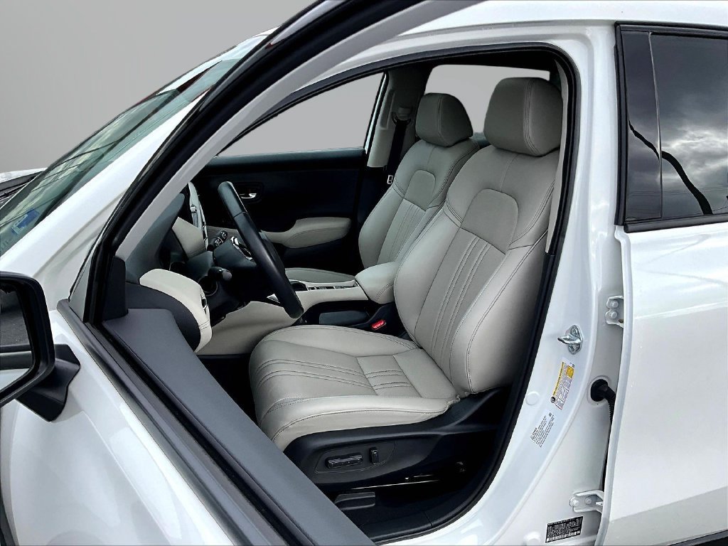 Used 2026 White Honda EX-L image 23