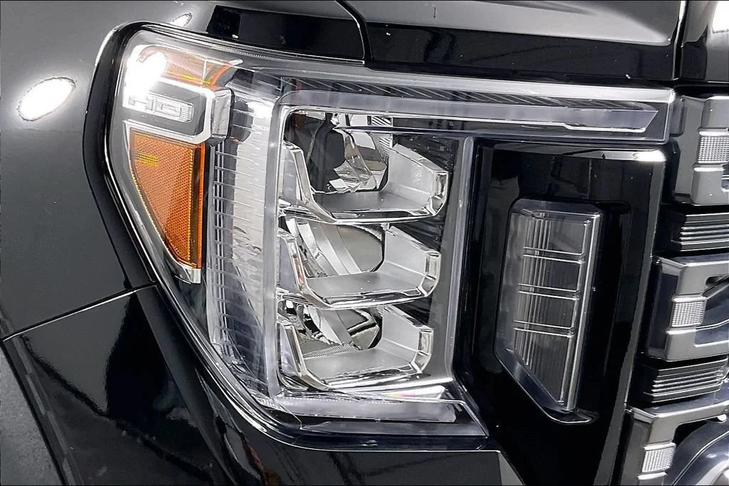 Certified Used 2023 ONYX BLACK GMC AT4 image 29