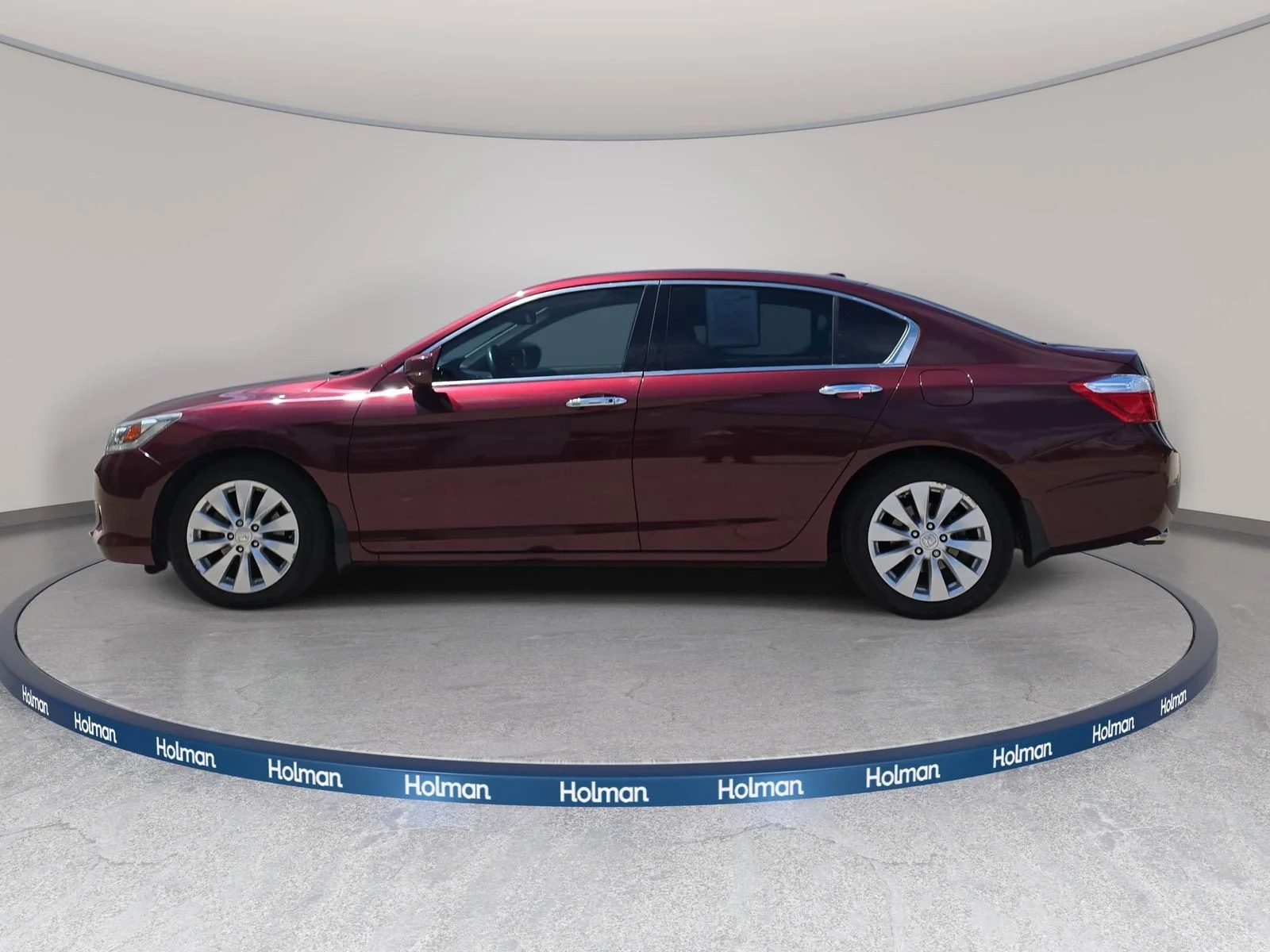 Used 2014 Basque Red Pearl II Honda Touring image 9