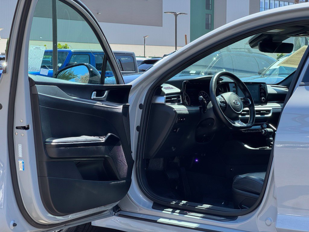 Used 2021 Gray Kia GT-Line image 8