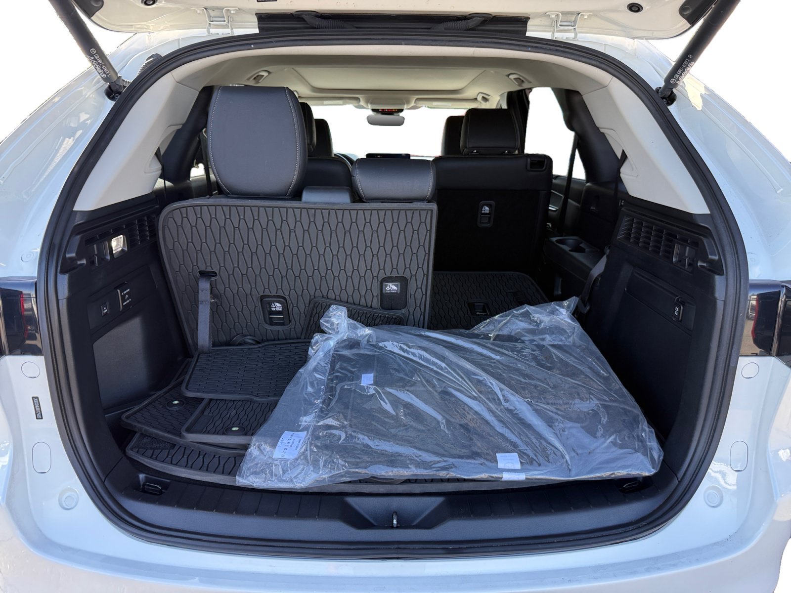 Certified Used 2024 White Mazda Premium image 17