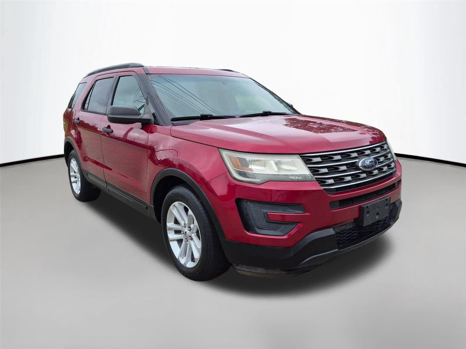 Used 2016 Ruby Red Metallic Tinted Clearcoat Ford Base image 3