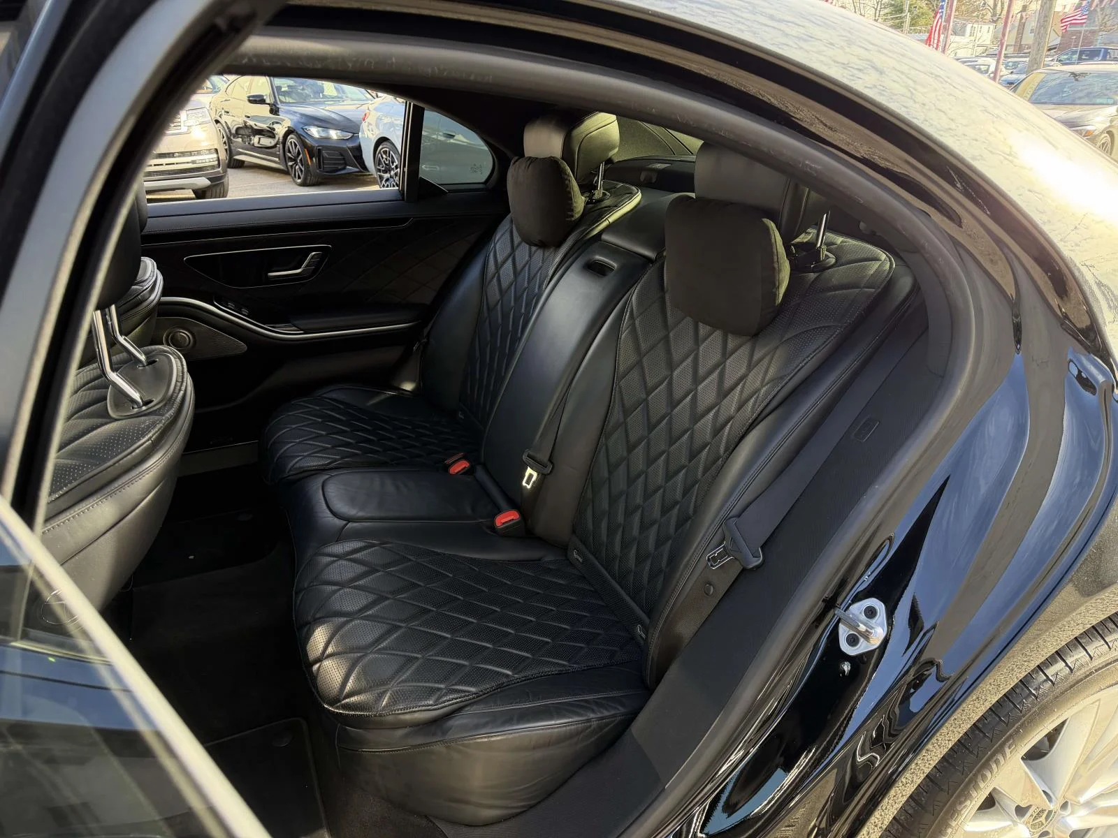 Used 2022  Mercedes-Benz S 500 image 29