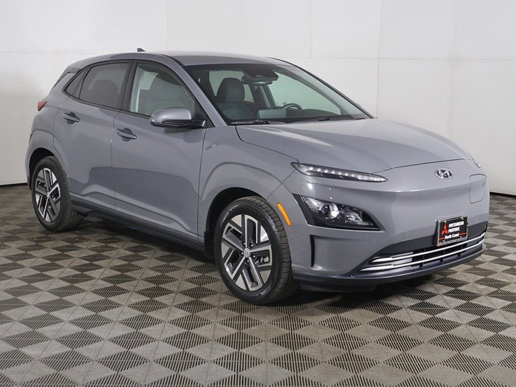 Used 2023 Hyundai Kona EV SE with VIN KM8K23AG1PU170883 for sale in Parma, OH
