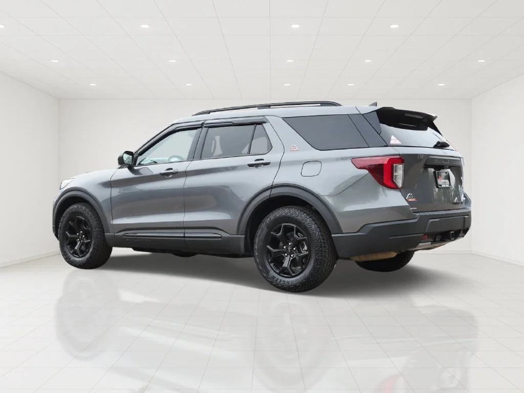 Used 2023 Gray Ford Timberline image 4