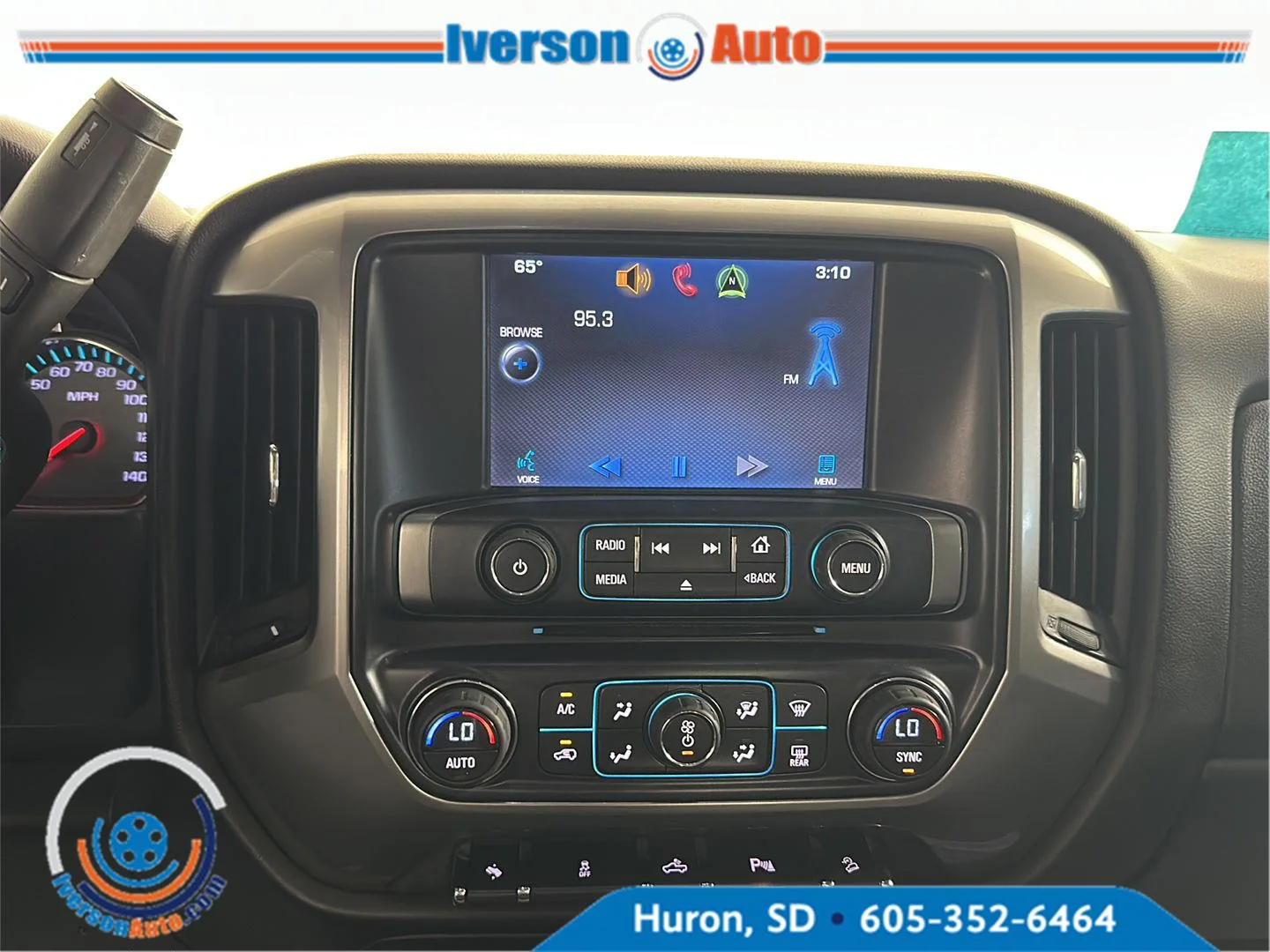Used 2015 Summit White Chevrolet LT image 26