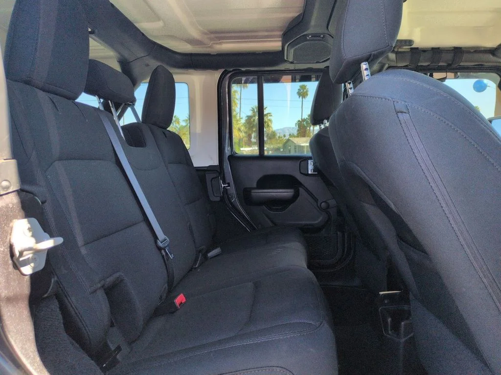 Used 2021 Gray Jeep Unlimited Sport image 17