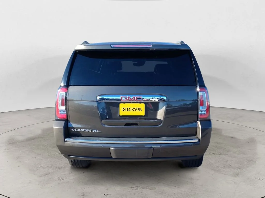 Used 2019 SMOKEY QUARTZ METALLIC GMC Denali image 4