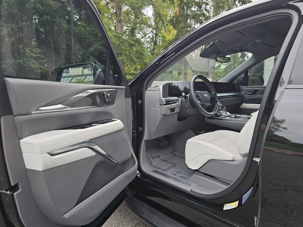 2026 Cadillac Escalade IQ Luxury - Photo 22