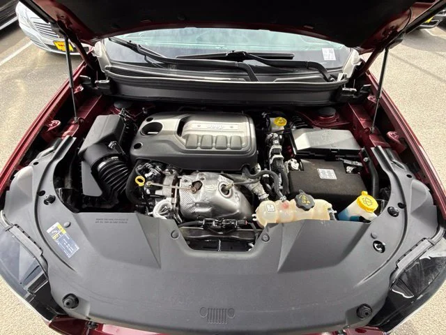 Used 2019 Velvet Red Pearlcoat Jeep Latitude Plus image 20