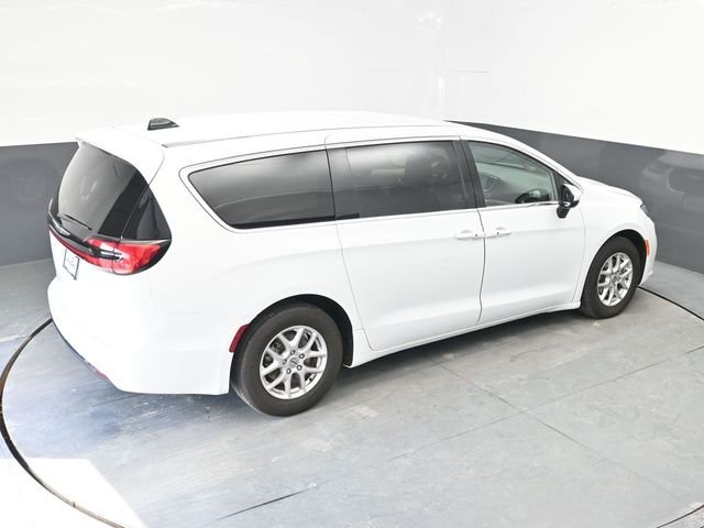 Used 2023 White Chrysler Touring L image 22