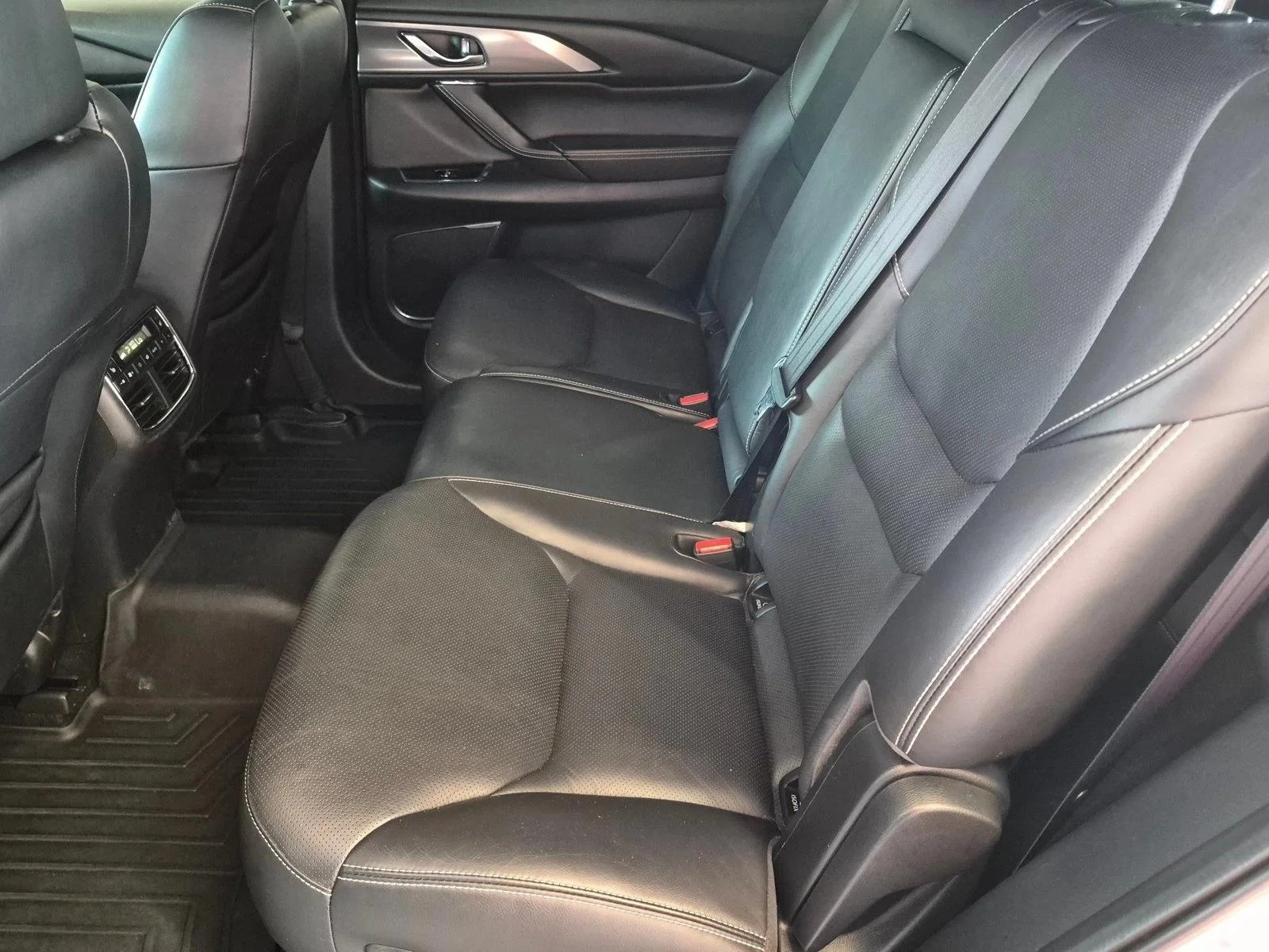 Used 2021 Sonic Silver Metallic Mazda Grand Touring image 17