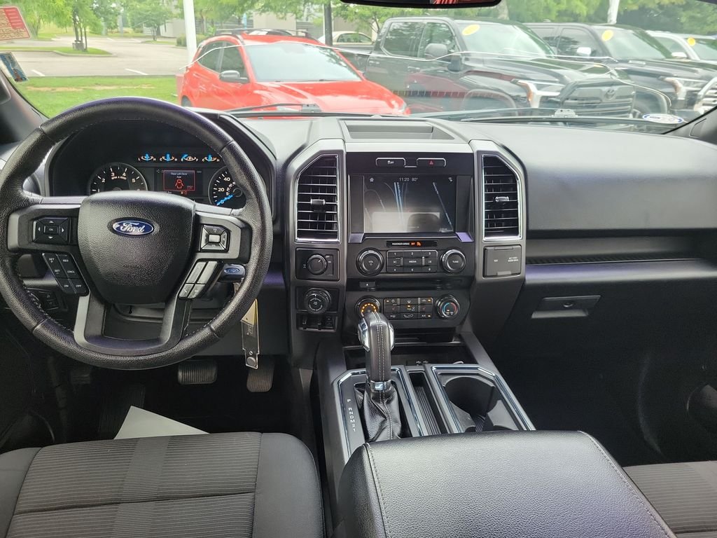 Used 2016 Gray Ford XLT image 17