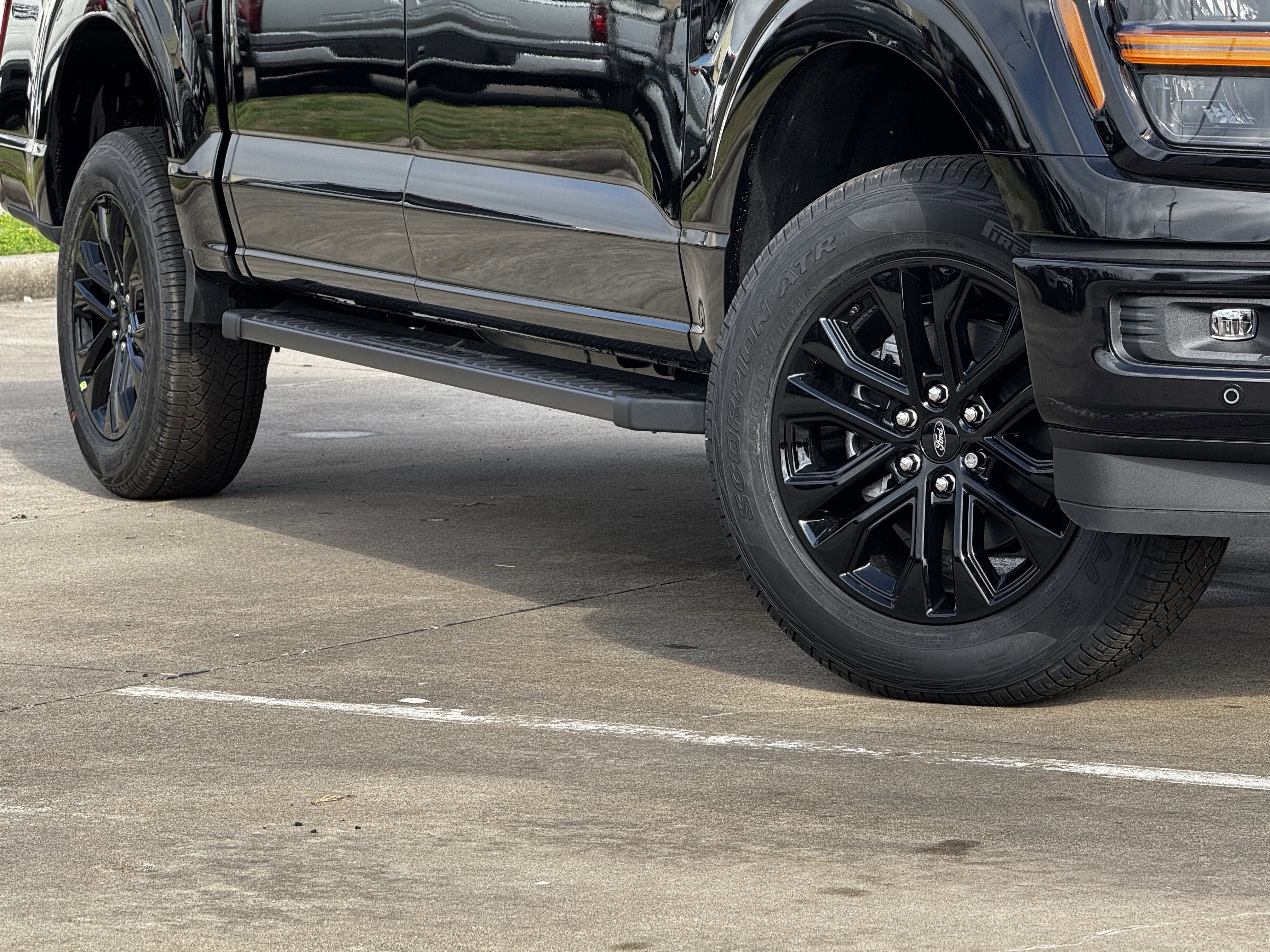 New 2026 Agate Black Metallic Ford XLT image 11