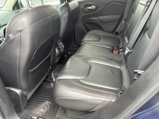 Used 2016 Blue Jeep Trailhawk image 14